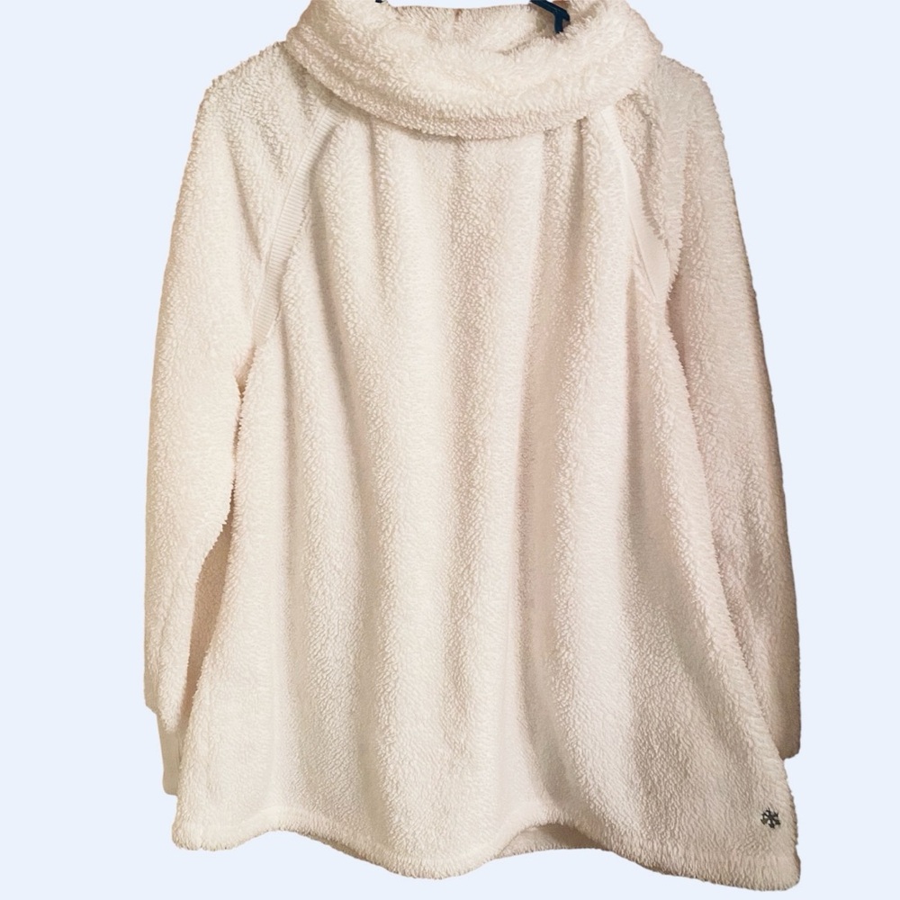 Old Navy Turtle neck Fleece.  Size XX Large. Brand new.